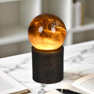 Lampe de table moderne simple en métal et cristal avec lumière blanc chaud 3500K, garantie 1 an, utilisation en intérieur - Product Image 1