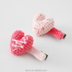Barrette à cheveux en forme de <span class=keywords><strong>cœur</strong></span> rose tricotée à <span class=keywords><strong>la</strong></span> <span class=keywords><strong>main</strong></span> pour bébés filles, portable et tendance - Product Image 4