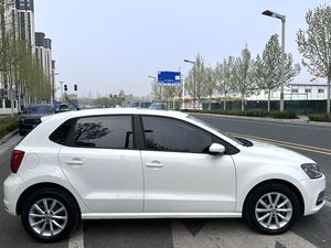 Volkswagen <span class=keywords><strong>POLO</strong></span> <span class=keywords><strong>2014</strong></span> 1.6 Edición de Lujo Automático - Product Image 4
