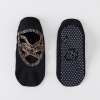 Chaussettes de yoga léopard à lanières croisées, sans talon, antidérapantes, légères et de haute qualité pour Pilates, Barre et Fitness – Coupe basse