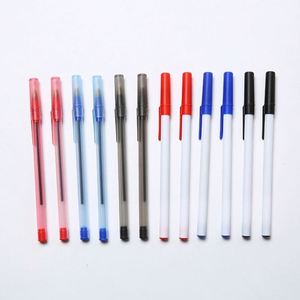 Stylo bille transparent en plastique personnalisé avec logo, 1,0 mm, pour l'école et le bureau, vente en gros du fabricant - Product Image 2