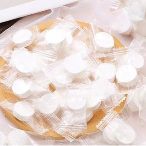 Serviettes de Visage Compressées, Lingettes pour les Mains, Plus Épaisses et Douces, Nettoyage Facial, Portables, pour le Camping, les Voyages en Plein Air, Serviette de Bain Compressée - Product Image 1