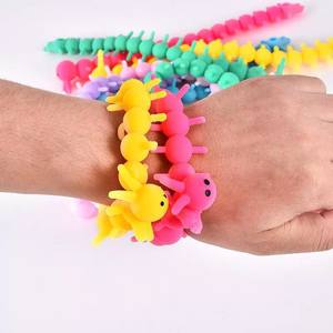CHENXI Bracelet Créatif Coloré en Forme de Chenille, Jouet Sensoriel Extensible Anti-Stress, Jouets Souples en Forme de Nouilles - Product Image 1