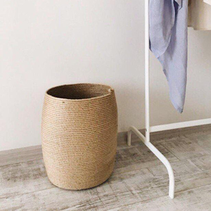 Panier en corde tendance de forme originale pour la maison, facile à nettoyer au quotidien, panier en corde de coton fait main - Product Image 1