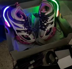 Zapatillas Deportivas con Luces LED, Zapatos Deportivos de Lujo con Diseño de Moda, Zapatos para Caminar con LED - Product Image 4