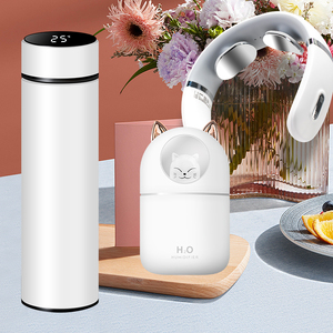 Set <span class=keywords><strong>Regalo</strong></span> Divertenti per Uomo: Mini Umidificatore Convenzionale e Adorabile con Massaggiatore per Collo/Colonna Cervicale, tra gli Articoli Più Trend del Momento - Product Image 1