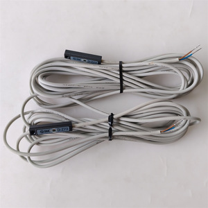 สวิตช์แม่เหล็ก Smc รุ่น D-Z73 เซ็นเซอร์จำกัดระยะ สำหรับงานวิศวกรรมไฟฟ้า - Product Image 1