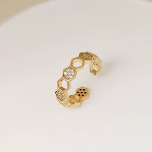 Zircon perhiasan estetika cincin emas mawar lapis dapat disesuaikan berongga segi enam pita keabadian - Product Image 2