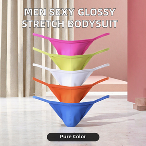 Culotte string homme taille basse sans couture en nylon et élasthanne, finition brillante, légère, pour usage quotidien - Product Image 2