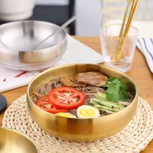 Vente en gros de bols à soupe coréens à double paroi en acier inoxydable 304, bols à nouilles en métal, bols à <span class=keywords><strong>ramen</strong></span> dorés, bols pour restaurant et maison - Product Image 1