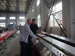 PVC天井パネルと壁パネル生産押出機ライン - Product Image 4