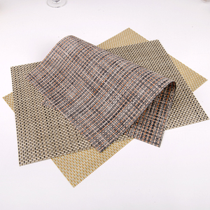 Nouveau Set de Table en PVC Tissé Croisé <span class=keywords><strong>Carré</strong></span> de 1 mm d'Épaisseur, Isolant Thermique, Lavable et Écologique - Product Image 3