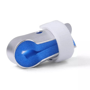 Attelle de doigt en alliage d'aluminium Jayne, taille unique, bleue, support de doigt, attelle de rééducation - Product Image 1