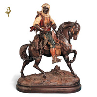 Sculpture animalière en métal de style moyen-orient Sculpture en bronze de chevaux arabes avec fontaine
