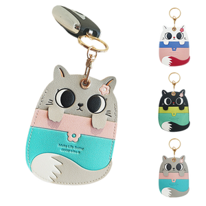 Llavero de estilo lindo con diseño de gato en relieve de cuero PU, creativo y adorable, para tarjetas de estudiante, tarjetas de autobús y etiquetas de equipaje de viaje aéreo - Product Image 3