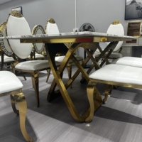 Ensemble de table à manger au design moderne et luxueux, marbre artificiel avec structure en métal, meubles pour la maison ou l'hôtel