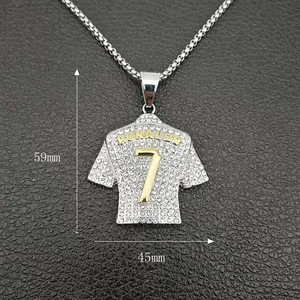 Collier <span class=keywords><strong>de</strong></span> <span class=keywords><strong>joueur</strong></span> <span class=keywords><strong>de</strong></span> football Cristiano Ronaldo NO.7 en jersey plaqué or avec diamants en cristal Cadeau bijoux pour hommes et femmes fans - Product Image 4