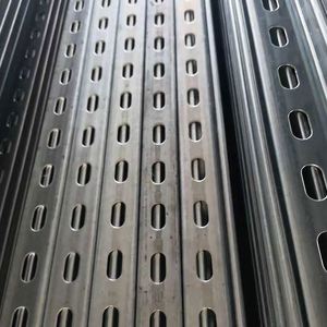 Système de montage au sol solaire pour panneaux photovoltaïques, rail de canalisation 41*41, prix usine, OEM, usage commercial - Product Image 1