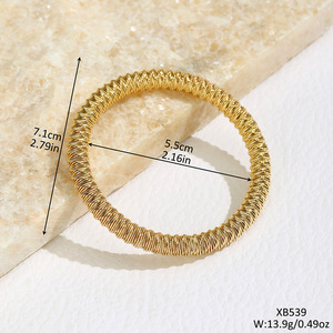 Bracelet torsadé élastique géométrique à motif spirale en alliage de zinc, bijou de mode unisexe - Product Image 4