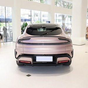 Modèle 2025 le plus récent XIAOMI YU7 Voiture de sport SUV de luxe 690PS pour les Émirats arabes unis - Product Image 4