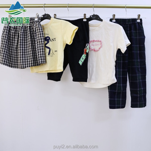 Lots en gros de vêtements d'été usagés pour enfants, qualité A, désinfectés, en coton doux, vêtements d'occasion pour bébés et enfants, ensembles mixtes de hauts et pantalons - Product Image 4