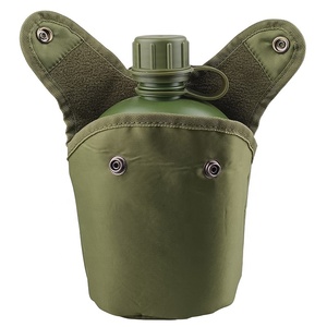 Botella de agua para senderismo de moda 2023 con taza ODM y bolsa verde, botella de agua con poliéster de alta calidad - Product Image 4