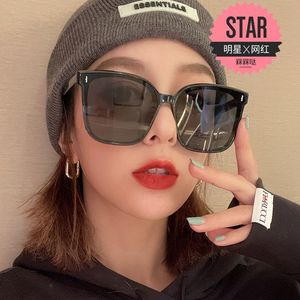 Gafas de sol cuadradas de estilo coreano para mujer, montura irregular de PC con espejo, marco completo, protección contra luz azul, protección UV - Product Image 2