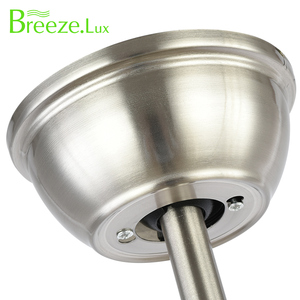 Luz de techo Breezelux con ventilador y mando a distancia Ventilador de techo tradicional de 52" - Product Image 2