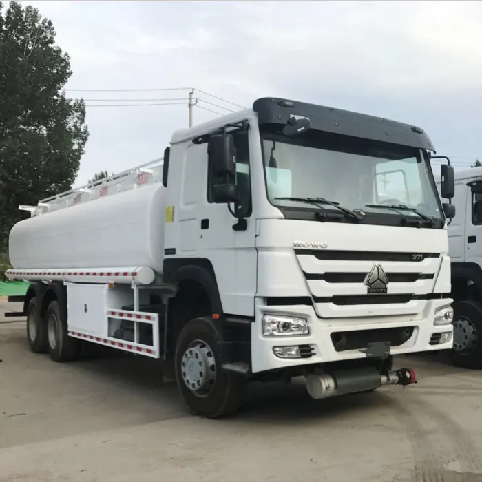 סינוטרוק HOWO חדש או משומש למכירה משאית מיכל דלק מים 20000 ליטר
