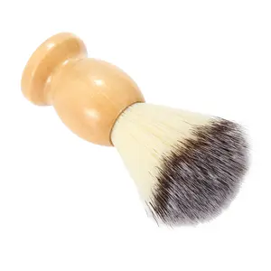 2024 Artisans populaire manche en bois naturel barbe blaireau poils en Nylon doux peigne de nettoyage Portable pour Salon