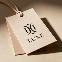 Étiquettes suspendues personnalisées en papier texturé écologique ZX pour chemises et vêtements, emballage de détail, finition gaufrée – Nouveauté