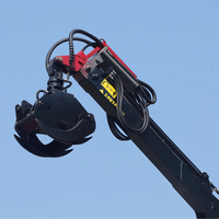 Camion chargeur de grumes avec grue articulée 6T, moteur/pompe/engrenage/moteur électrique, hauteur de levage 13m pour la manutention du bois et des grumes