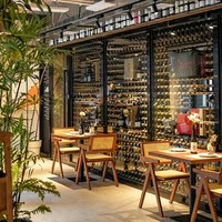 Meubles de loisirs commerciaux en gros : Table et chaise en bois, chaise à dossier en rotin, pour café, salon de thé, table et chaise en bois