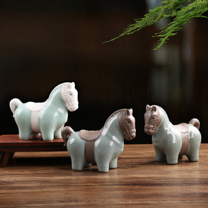 Figurine d'animal en céramique Celadon, style chinois, faite à la main, pour décoration intérieure, ornement de théière en céramique Ru - Product Image 1