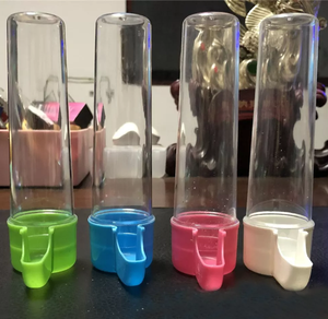 Bán buôn <span class=keywords><strong>Bird</strong></span> Feeder Parrot trung chuyển nước chim bồ câu starling chim ăn Dispenser trong suốt bát cho chim - Product Image 6