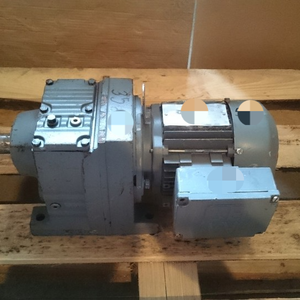 Nuevo PLC Original en Stock R63DT71D4, Controlador PAC para Automatización Industrial, PLC R63dt71d4 Nuevo y Original - Product Image 1
