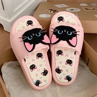 Sandales tendance à motif chat noir mignon pour femme, bout rond, en PVC souple antidérapant, idéales pour l'extérieur et l'intérieur en été