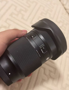 Objectif 20-200mm f/3.5-6.3 DG Contemporary E d'occasion — premier zoom 10x à partir de 20mm au monde, un objectif pour tout, excellent état - Product Image 1