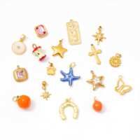 Nouvelle Tendance 2025 : Colliers avec Pendentifs en Acier Inoxydable et Breloques de Diverses Formes