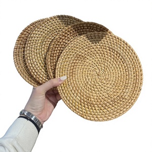 Sous-plat en rotin naturel du Vietnam fait main pour la mise en table, le service de table, la décoration de restaurant et les événements - Product Image 2