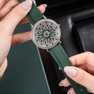 Montre élégante de luxe en quartz pour homme et femme, entièrement sertie de zircons, de diamants et de cristaux de saphir, étanche, pour un usage quotidien - Product Image 4