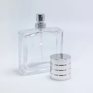 Vente en gros de flacons de parfum noirs de 30 ml, 50 ml et 100 ml avec boîte, logo personnalisé, emballage de flacon de parfum - Product Image 4