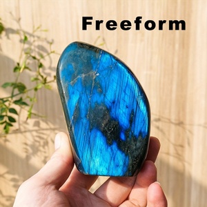 Vente en gros de pierre <span class=keywords><strong>Labradorite</strong></span> bleue polie de forme libre pour décoration cadeaux sculpté gravure souvenir d'amour - Product Image 6