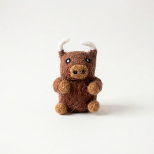 Porte-clés en feutre aiguilleté et laine, motif bison américain, jouets d'imitation pour enfants - Product Image 1
