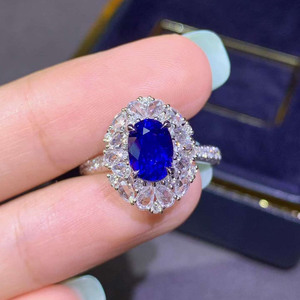 Anillo de Zafiro Azul Real Natural de Madagascar de 2.33 Quilates, Sin Calentar, con Incrustaciones de Oro de 18K y 48 Diamantes, Joyería Fina AIGS - Product Image 1