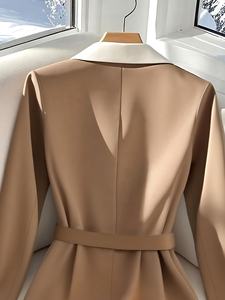 Blazer de mujer de doble botonadura con cuello en V, manga larga, bloques de color, antiarrugas, de terciopelo, poliéster/algodón - Product Image 5