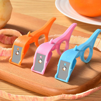 3-in-1 multifunctionele, milieuvriendelijke, food-grade roestvrijstalen fruitring-snijmes, draagbare ring-schiller voor gebruik in de keuken