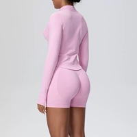 Ensemble de sport 3 pièces respirant et léger à carreaux : Cardigan à manches longues avec trous pour les pouces et short cycliste élastique à taille élastique