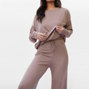 2022 New Arrival Bán Buôn Rẻ Hơn Soild Colour Top Và Rộng Quần Chân Đồ Ngủ Giản Dị Mềm Hai Mảnh Set Loungewear - Product Image 3