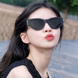 <span class=keywords><strong>Occhiali</strong></span> <span class=keywords><strong>da</strong></span> <span class=keywords><strong>sole</strong></span> Y <span class=keywords><strong>Cat</strong></span> <span class=keywords><strong>Eye</strong></span> <span class=keywords><strong>da</strong></span> <span class=keywords><strong>donna</strong></span> con protezione UV400, montature premium per forme di viso quadrate e rotonde M94 - Product Image 3